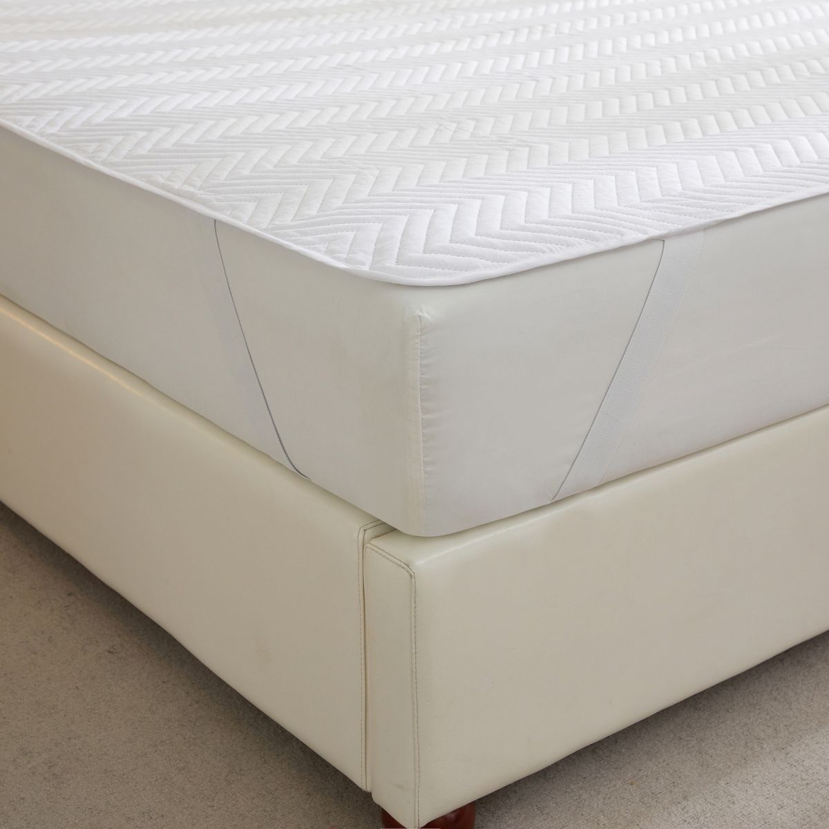 Deluxe Mattress Protector