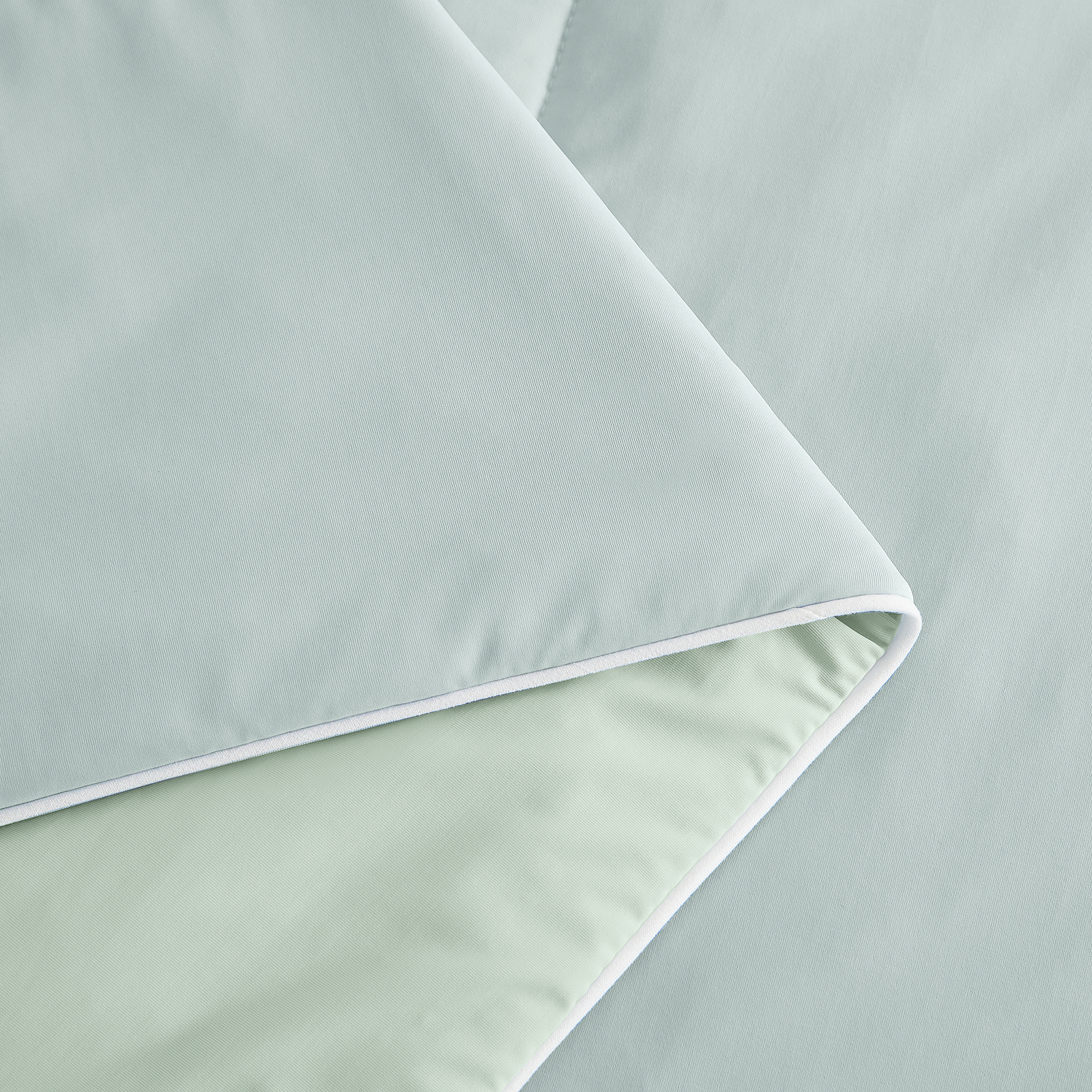 Breeze Airo Cooling Blanket